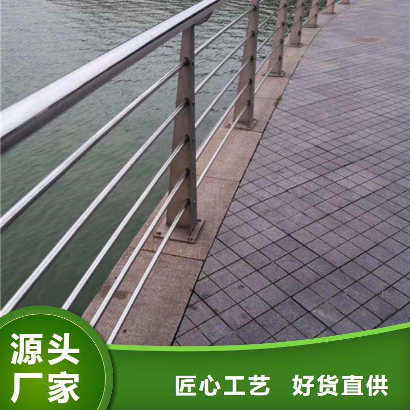 灯光护栏道路隔离栏款式多样产品优良