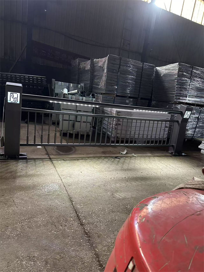规格齐全的城市景观防护栏立柱生产厂家