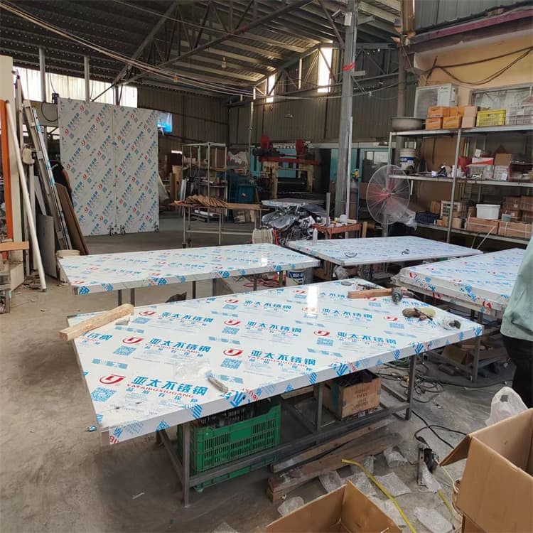 本地工业铅板门厂家