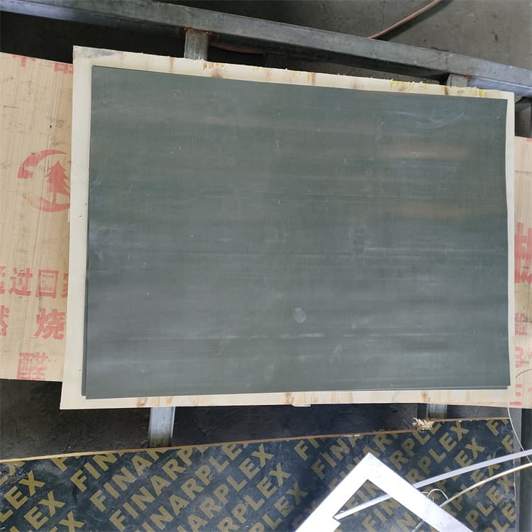 射线防护铅卷施工安装