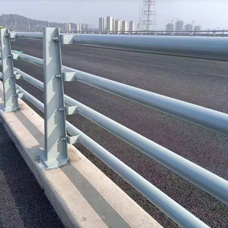 道路护栏-天桥公路防撞栏杆好品质选我们