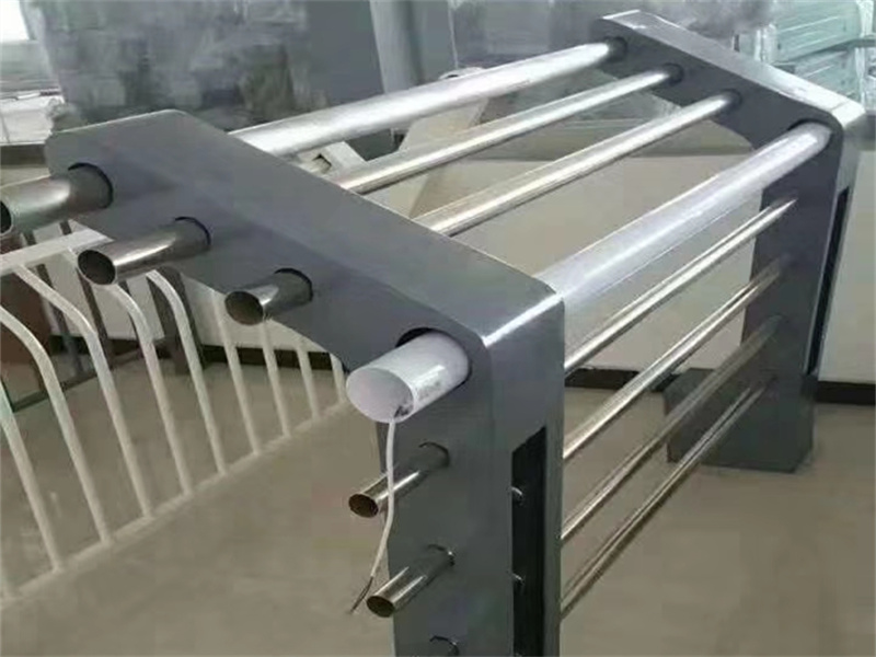 灯光护栏快速报价