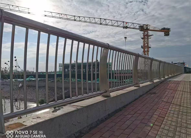 河道灯光护栏厂家直销量大从优