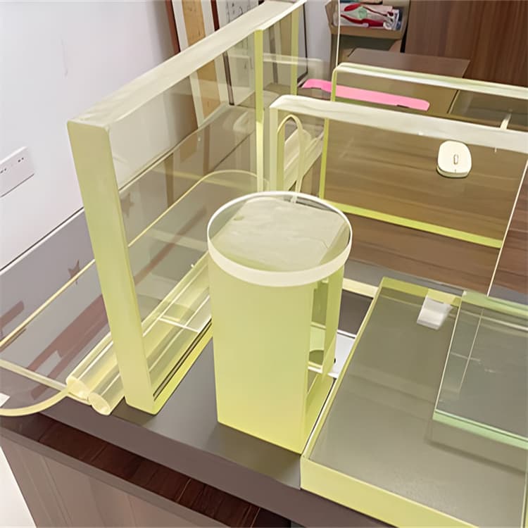 选购15mm铅玻璃找冠领辐射防护工程有限公司