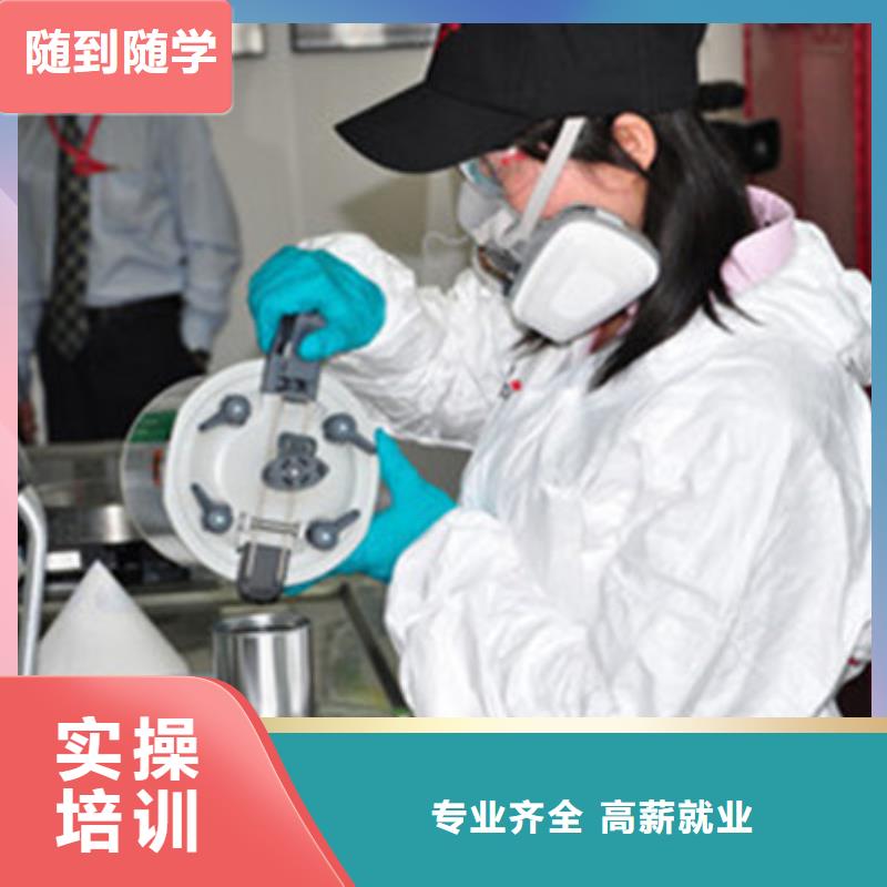 汽车美容装具培训哪里有挖掘机铲车叉车驾驶学校就业前景好本地供应商