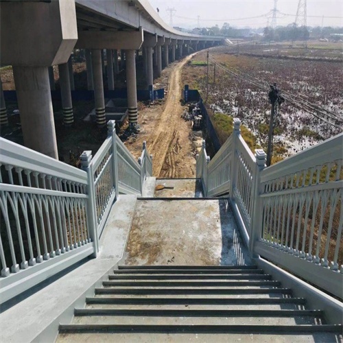 道路防撞栏杆-专注道路防撞栏杆十多年