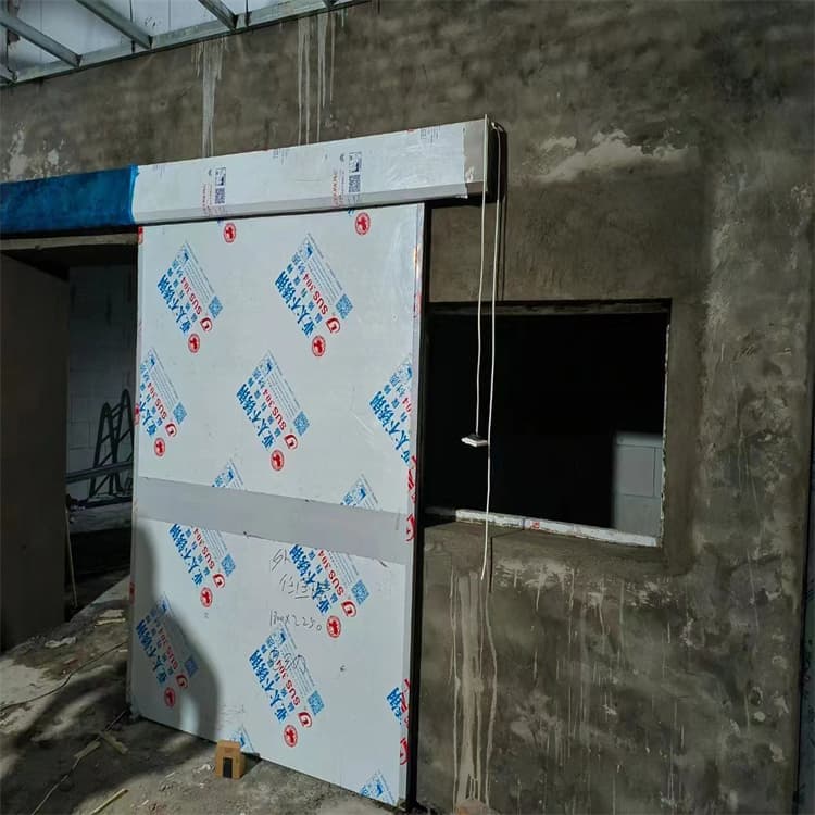自动感应铅门_ 博创辐射防护工程有限公司