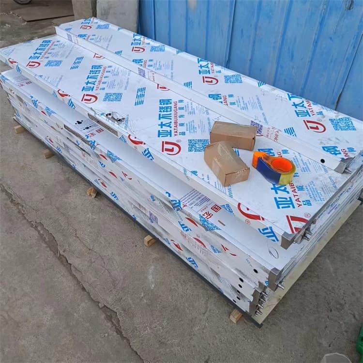 库存充足的牙科机房铅门生产厂家