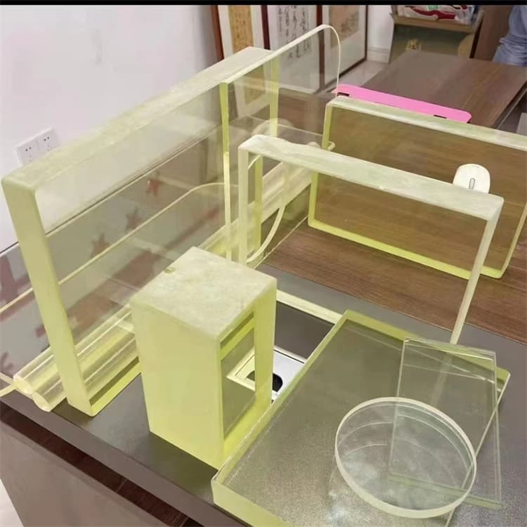 供应200*300nn铅玻璃的厂家