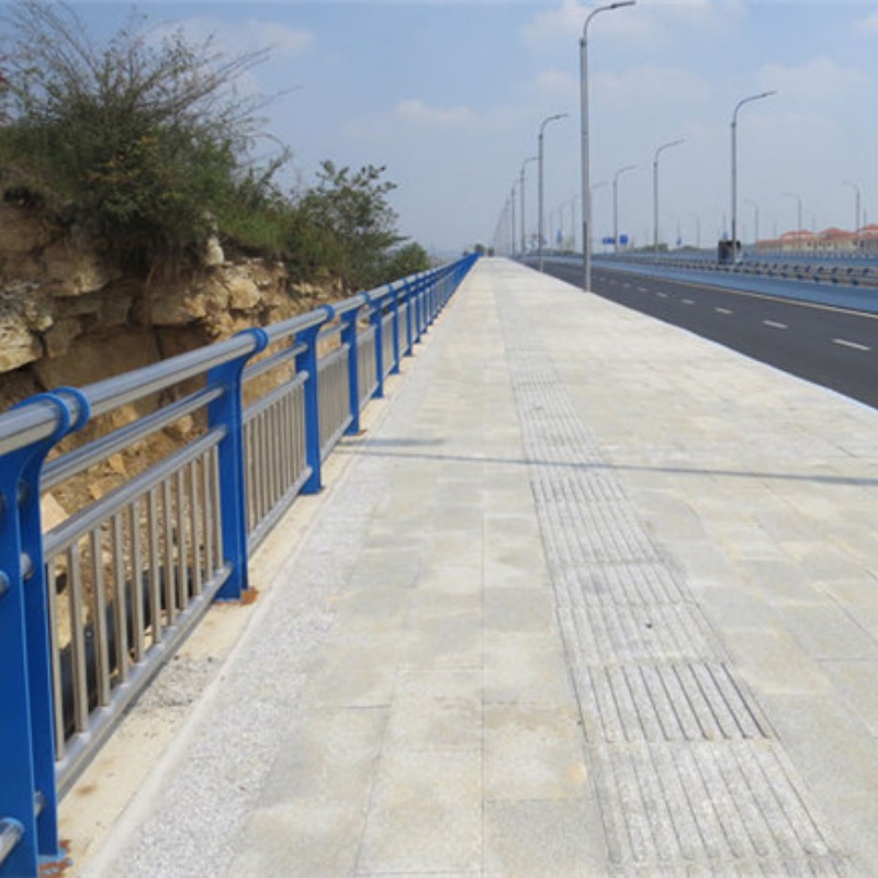 新民护栏-道路栏杆质量优价格低